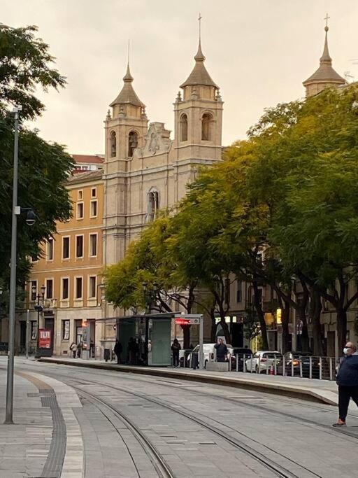 Acogedor Apartamento Con Acabados Primera Calidad Σαραγόσα Εξωτερικό φωτογραφία